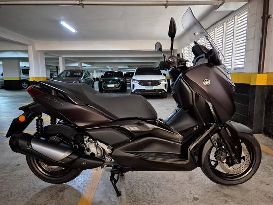 YAMAHA XMAX 300 CONNECTED ABS 